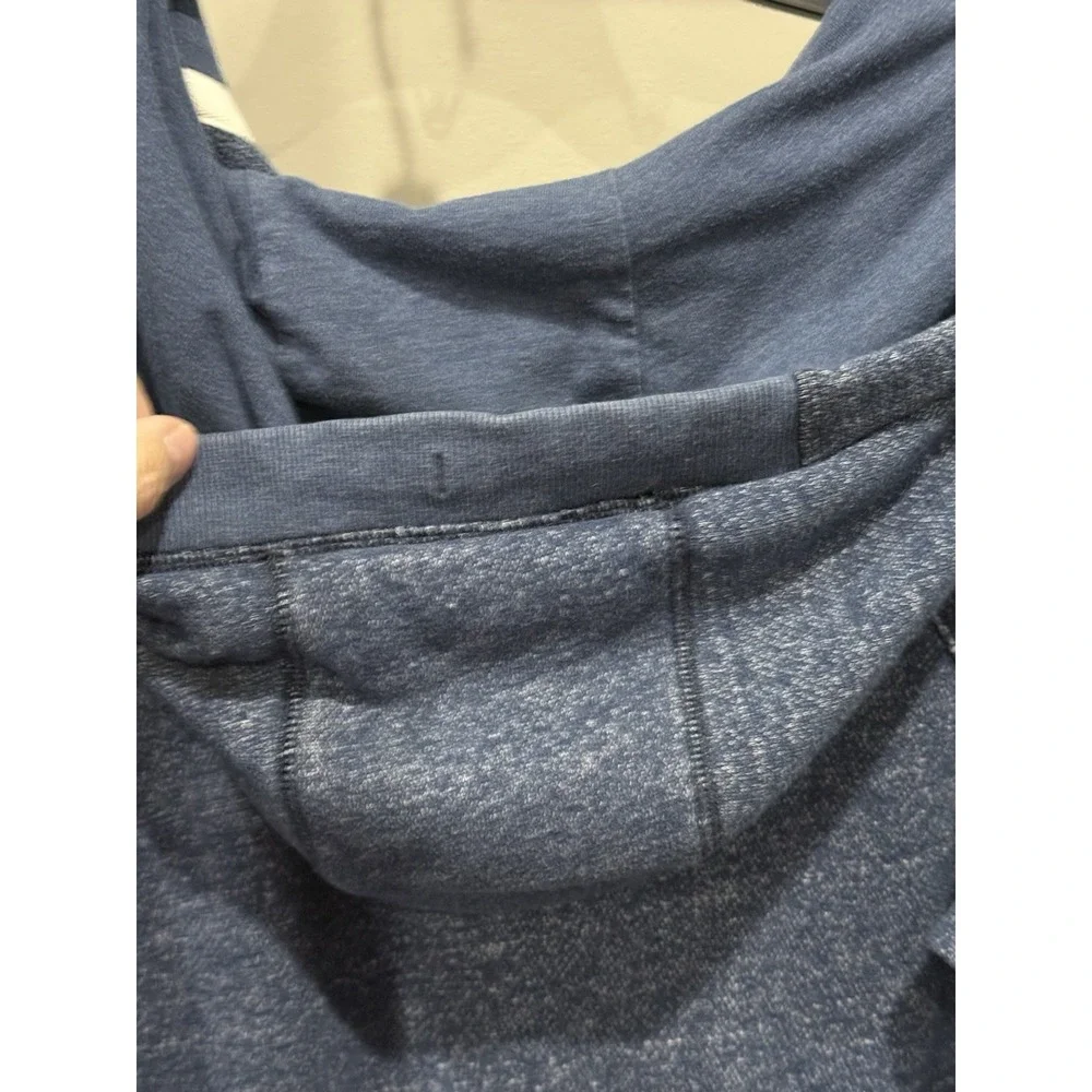 U.S Navy Under Armour Legacy women's blue semi fit front pocket hoodie LG - Picture 6 of 7